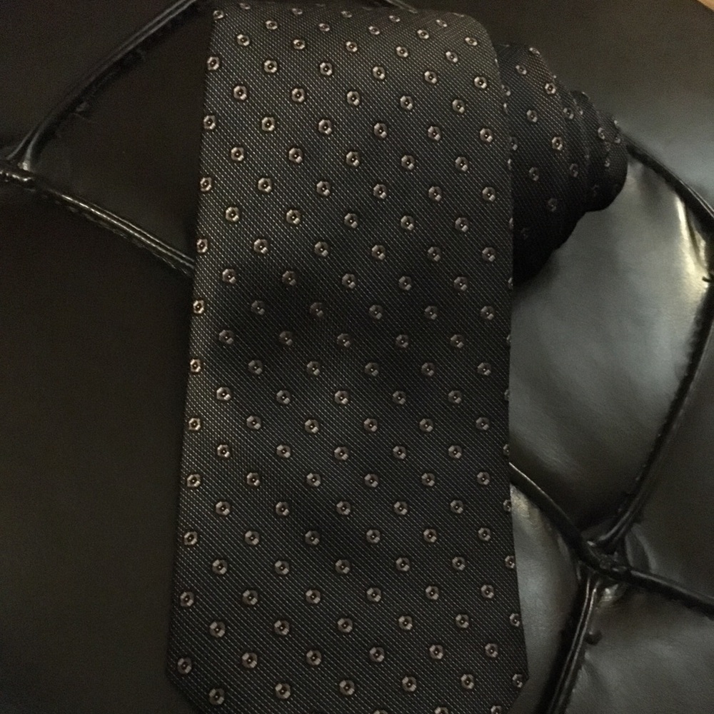 Michael Kors men’s silk necktie